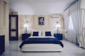 La Maison de Monique - Luxury Villa - 8 Beds, Outdoor Fireplace, Golf!